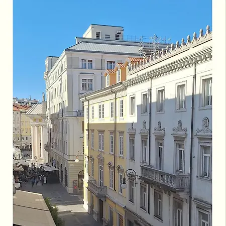 公寓 Trieste Guest House *
