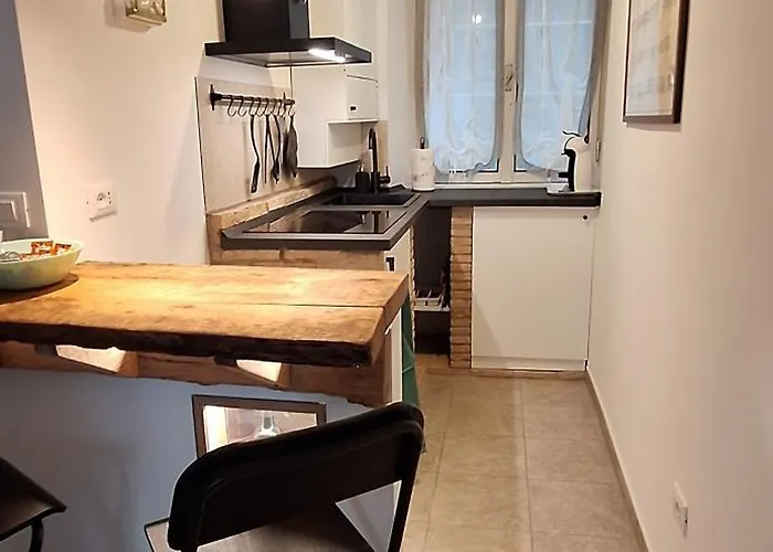 Trieste Guest House Apartment *